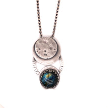 Load image into Gallery viewer, Labradorite Moon Phase Necklace